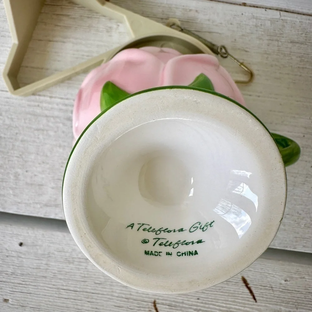 TELEFLORA, PINK TULIP CUP WITH HOLDER. CUP IS IN EXCELLENT CONDITION.